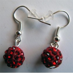 Boucles d'oreilles rouges