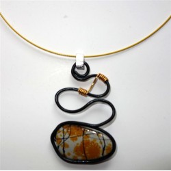 Collier perle jaune et noire