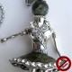 Pendentif "Poupée Absinthe" (Attention produit non artisanal)