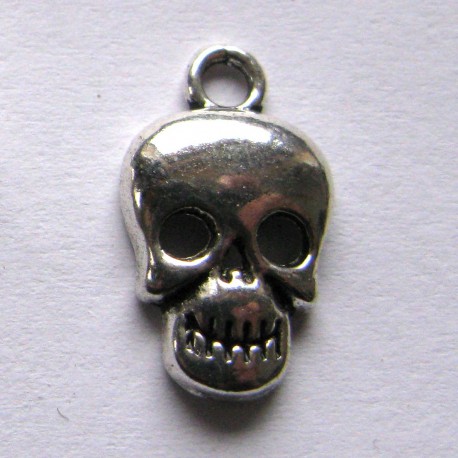 Breloque "tête de mort"
