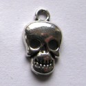 Breloque "tête de mort"