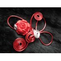 Broche rose rouge