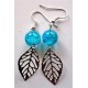 boucles d'oreilles feuilles argentées perles craquelées turquoise