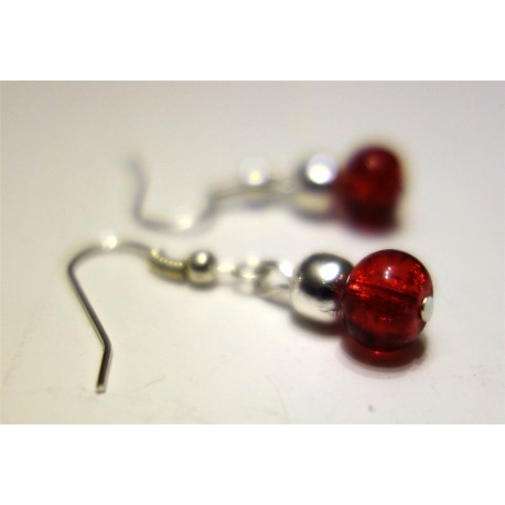 Boucles d'oreilles perles rouges craquelées