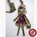 Pendentif "Poupée Rosa" (Attention produit non artisanal)
