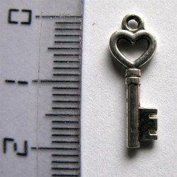 Breloque "clé coeur"