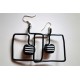 Boucles d'oreilles noires et blanches