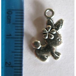 Breloque "petit lapin"