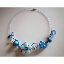 Collier turquoise avec perles en fimo
