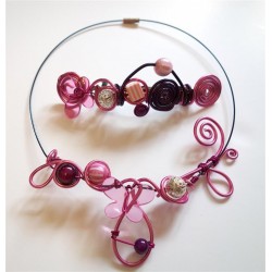Parure collier + barrette "pour voir la vie en rose"