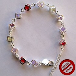 Bracelet cubes colorés (Attention produit non artisanal)