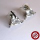 Boucles d'oreilles "strass triangulaire" (Attention produit non artisanal)