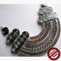 Collier quintuplés (Attention produit non artisanal)