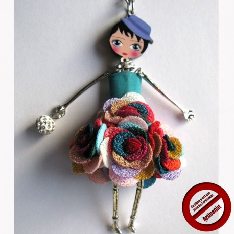 Pendentif "Poupée Michella" (Attention produit non artisanal)