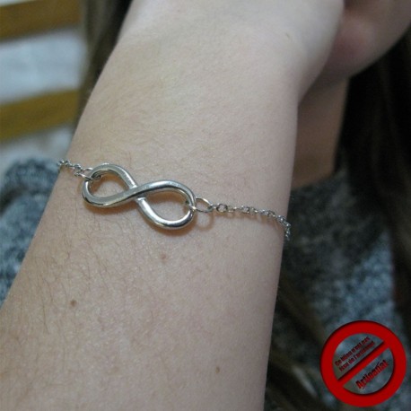 Bracelet "infini argenté " (Attention produit non artisanal)