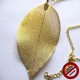 Collier grande feuille dorée (Attention produit non artisanal)