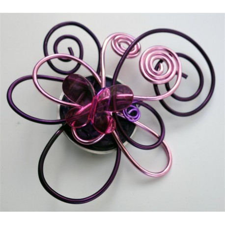 Broche papillon rose