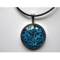 Collier avec pendentif cabochon arbre 4