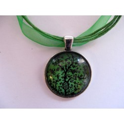 Collier avec pendentif cabochon arbre 7