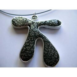 Collier "bonhomme" noir et argent moucheté