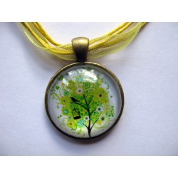 Collier avec pendentif cabochon arbre 20