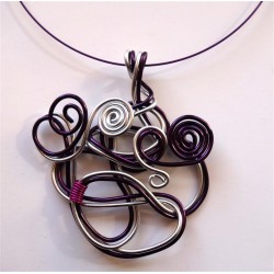 Collier fil violet et argent