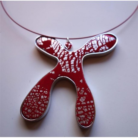 Collier bonhomme rouge feuille d'argent